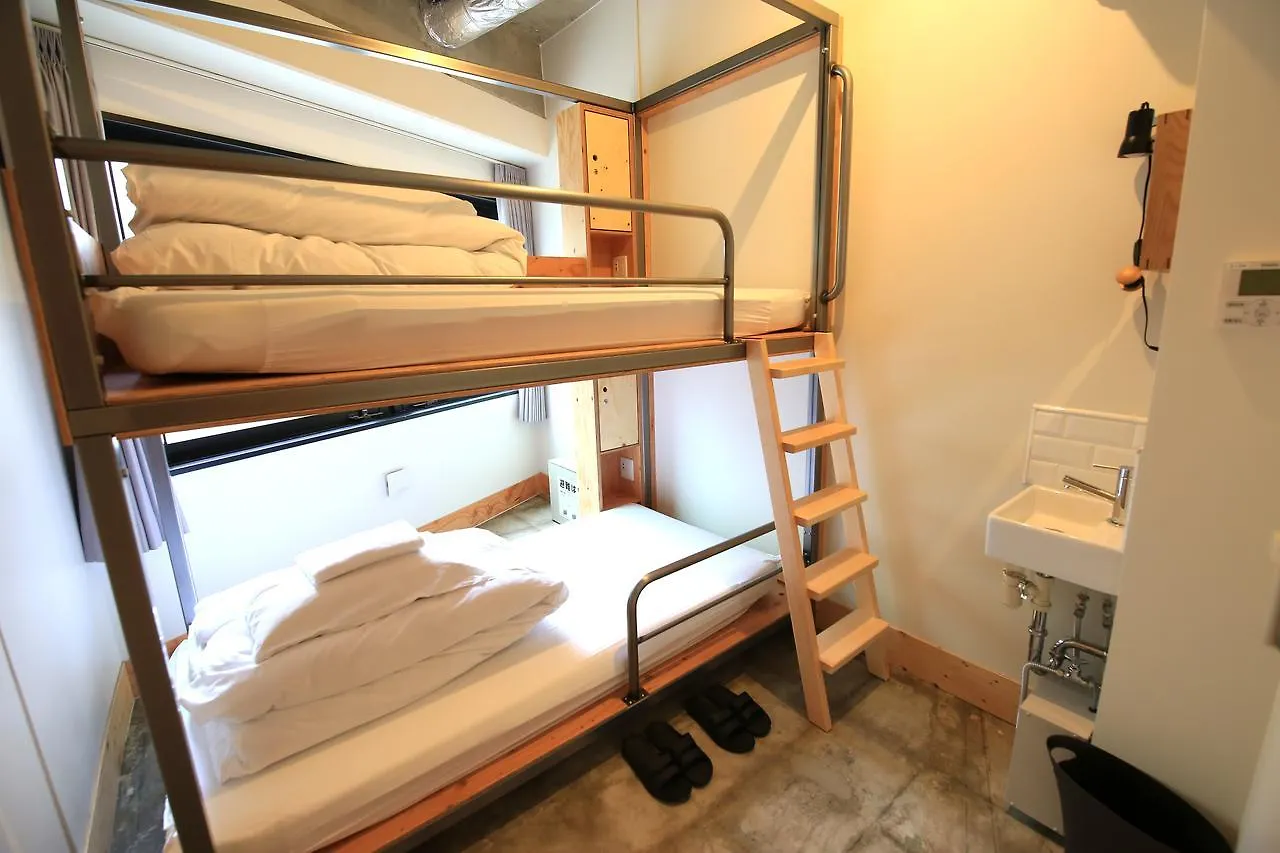 Wise Owl Hostels Shibuya Tokyo 0*,